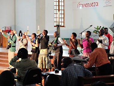 Gottesdienst in der Kathedrale von Mbinga